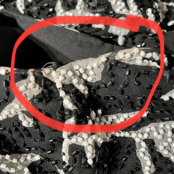 'Cecily Brown' Black and White Beaded Top with Floral Design size Large - Picture 11 of 13